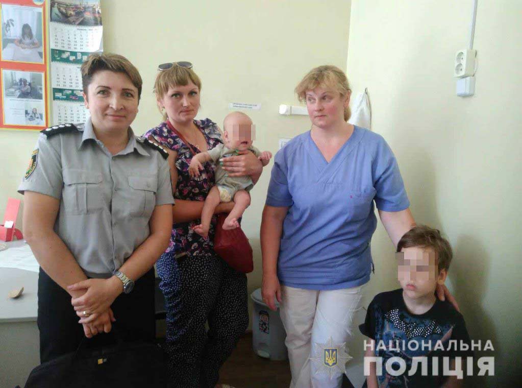 У матері та її доньки забрали дітей.