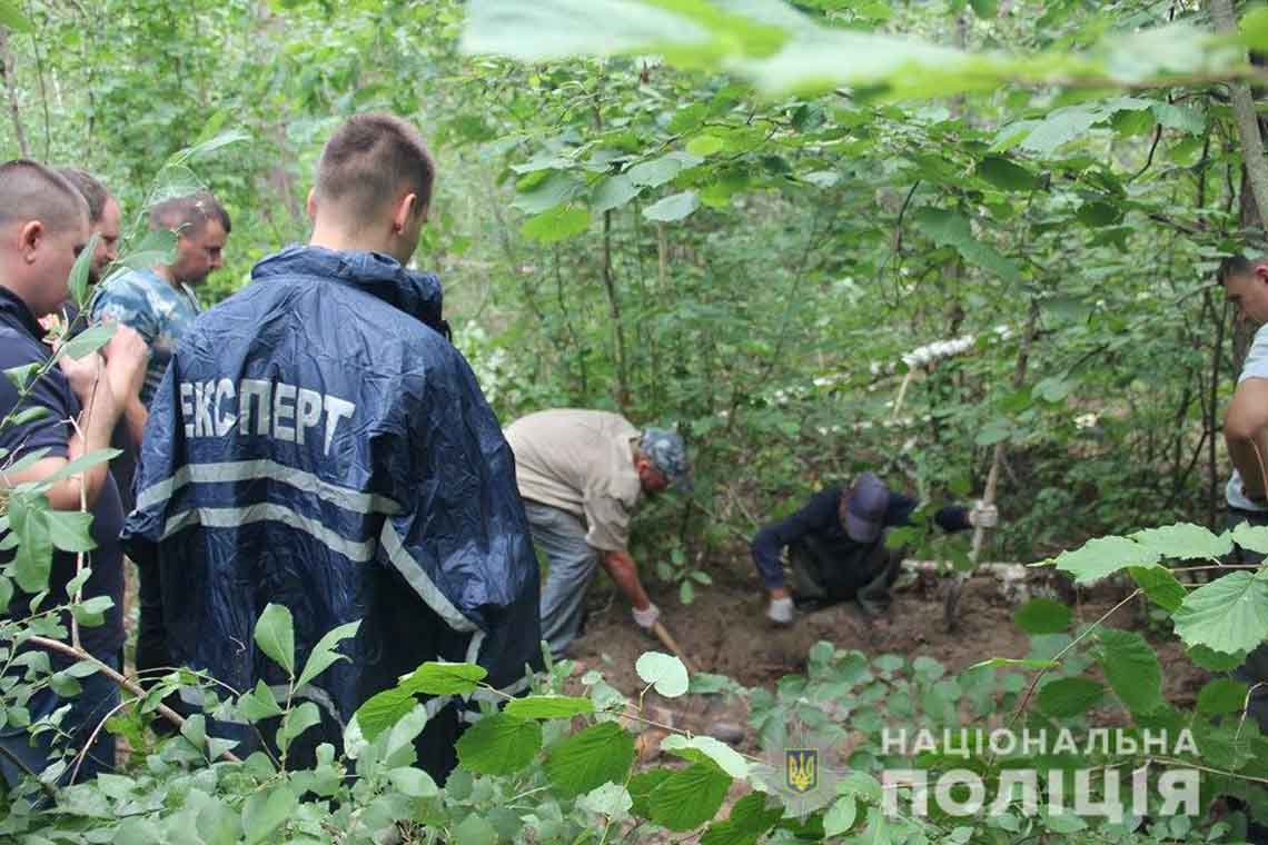 Коростенця, якого місяць шукали, знайшли у лісосмузі. ФОТОрепортаж