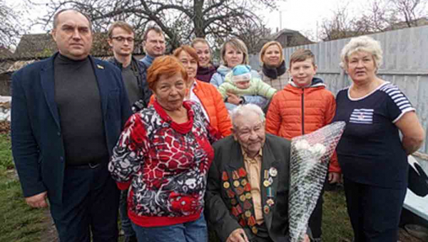 Командиру «Катюші» малинчанину Миколі Гарбару—100