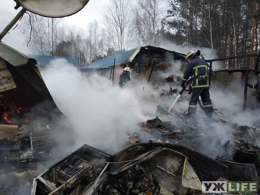 В Овруцькому районі згоріло придорожнє кафе ?ФОТО