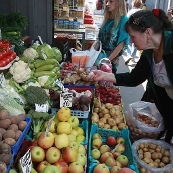 МОЗ дозволило відкрити продуктові ринки, але є обмеження