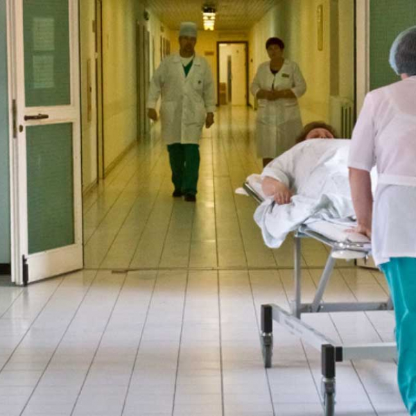 Уже 1668 випадків COVID-19 в Україні, 52 – смертельні