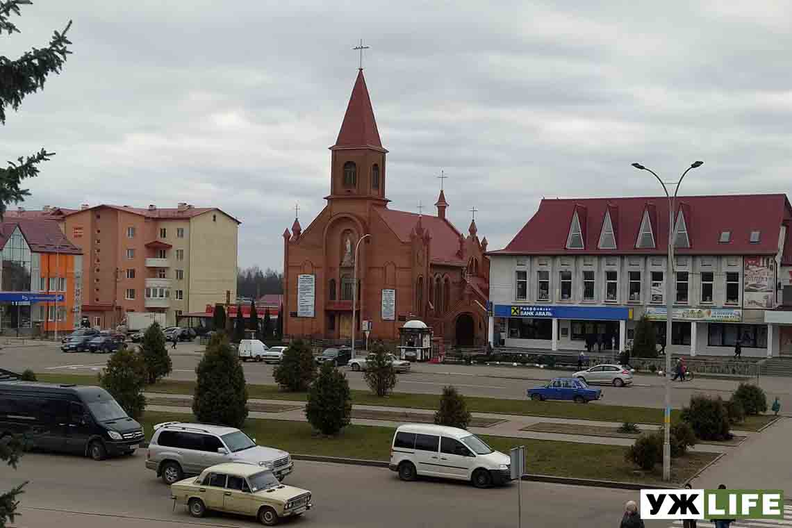 В Олевську коронавірус підтвердили у працівниці міськради 