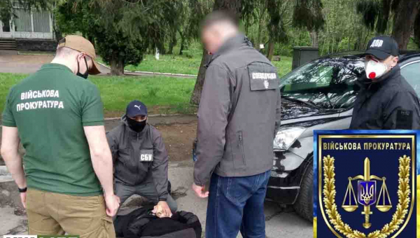 Житомирщина: капітан Нацполіції попався на хабарі у 20 тисяч гривень (ФОТО)