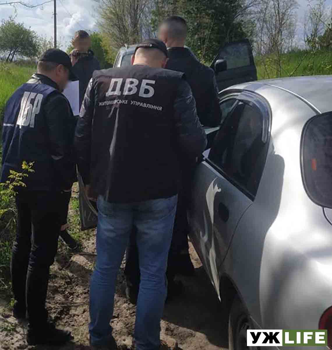 На Житомирщині затримали начальника райвідділу поліції, який брав щомісяця хабарі з підприємця