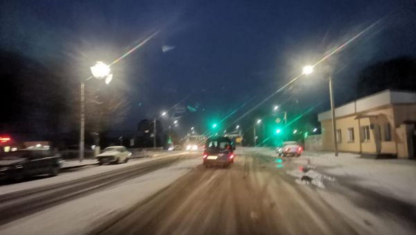 На Овруччині випав перший сніг – водіїв попереджають про ожеледицю