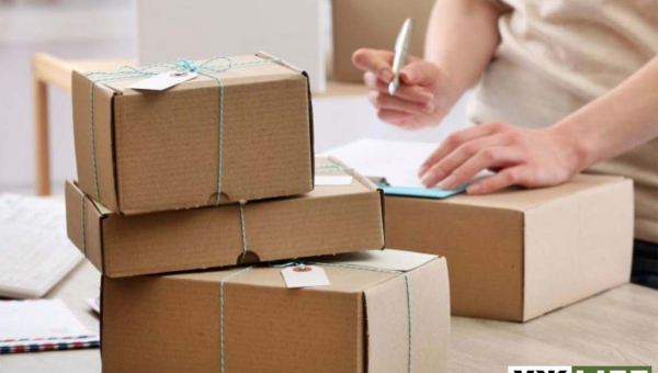 В Олевську чоловік на поштовому відділенні замінив телефон – свій старий на новий