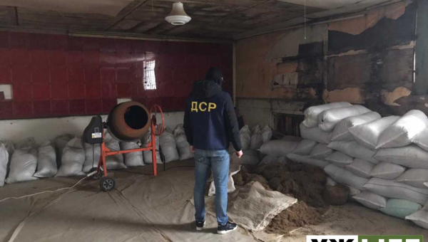 На Житомирщині вилучили 4 тонни контрафактного тютюну, який реалізовували в 4 областях (ФОТО)