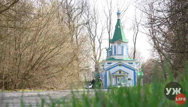 На Житомирщині сім'я 20 років опікується храмом, що лишився у відселеному після аварії на ЧАЕС селі (ВІДЕО)