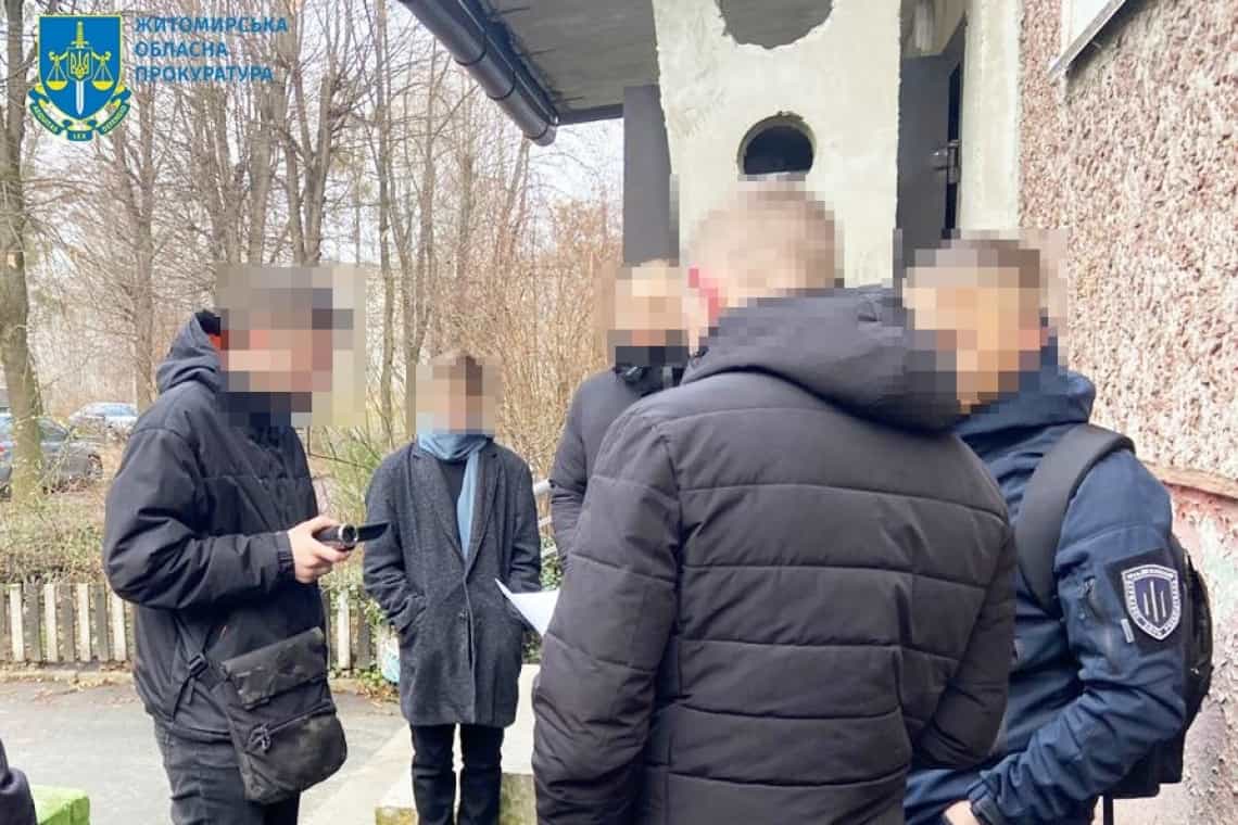 Слідчий з Житомирщини викрав півмільйона гривень речових доказів