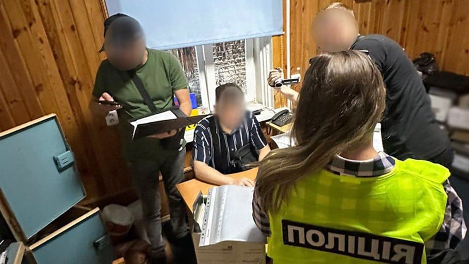 На Житомирщині лікар вимагав хабарі з воїнів за підтвердження бойових поранень